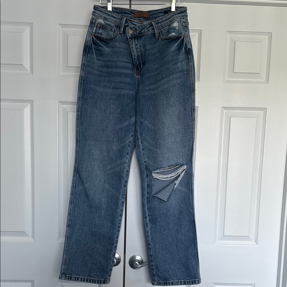 Judy Blue Dark Blue Distressed Straight Leg Jeans